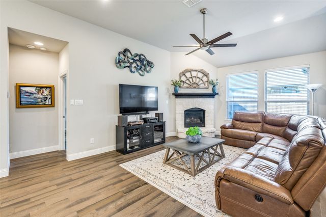 7805 Fossil Creek Trail, Mckinney, TX 75071