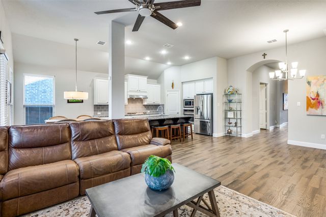 7805 Fossil Creek Trail, Mckinney, TX 75071