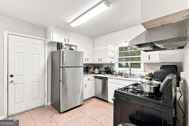 126 E Mimosa Drive, Jonesboro, GA 30236