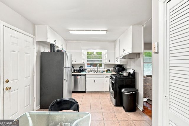 126 E Mimosa Drive, Jonesboro, GA 30236