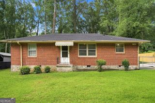 126 E Mimosa Drive, Jonesboro, GA 30236