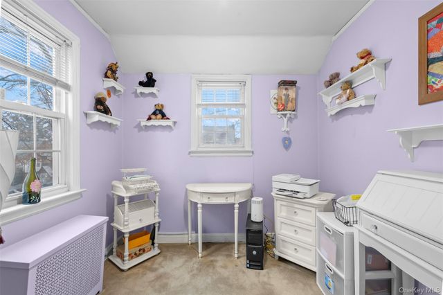 47-52 245th Street, Douglaston, NY 11362