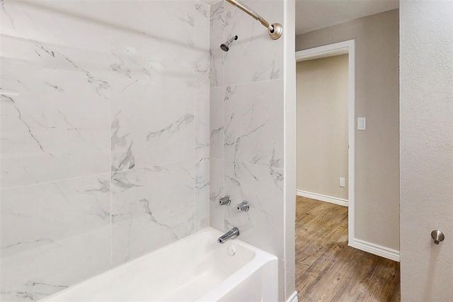 333 Northwood CIR, Rockdale, TX 76567