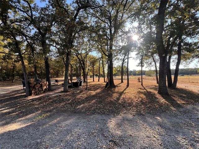 333 Northwood CIR, Rockdale, TX 76567