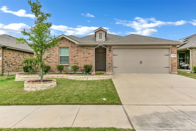 9209 Leveret Lane, Fort Worth, TX 76131