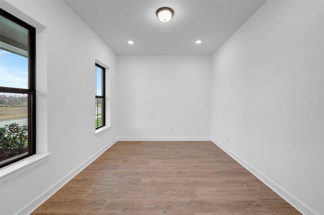 11910 Salty Bend Drive, Mont Belvieu, TX 77523