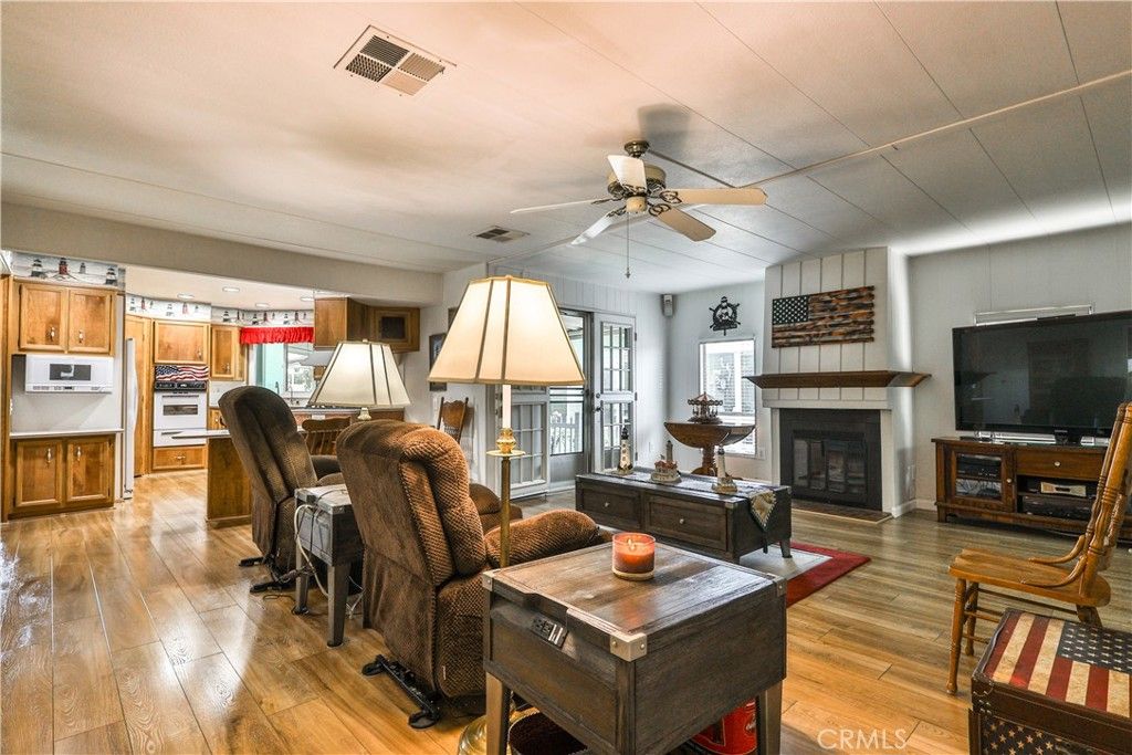 Image 10 of property listing at 929 E Foothill Boulevard 52, Upland, CA 91786