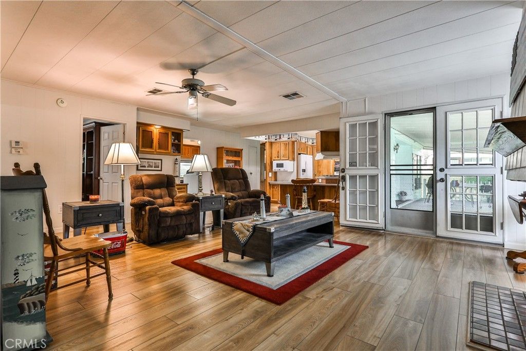 Image 12 of property listing at 929 E Foothill Boulevard 52, Upland, CA 91786