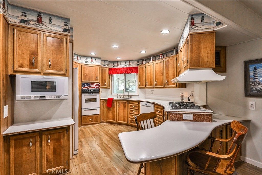 Image 2 of property listing at 929 E Foothill Boulevard 52, Upland, CA 91786