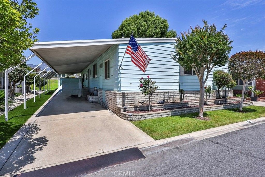 Image 35 of property listing at 929 E Foothill Boulevard 52, Upland, CA 91786