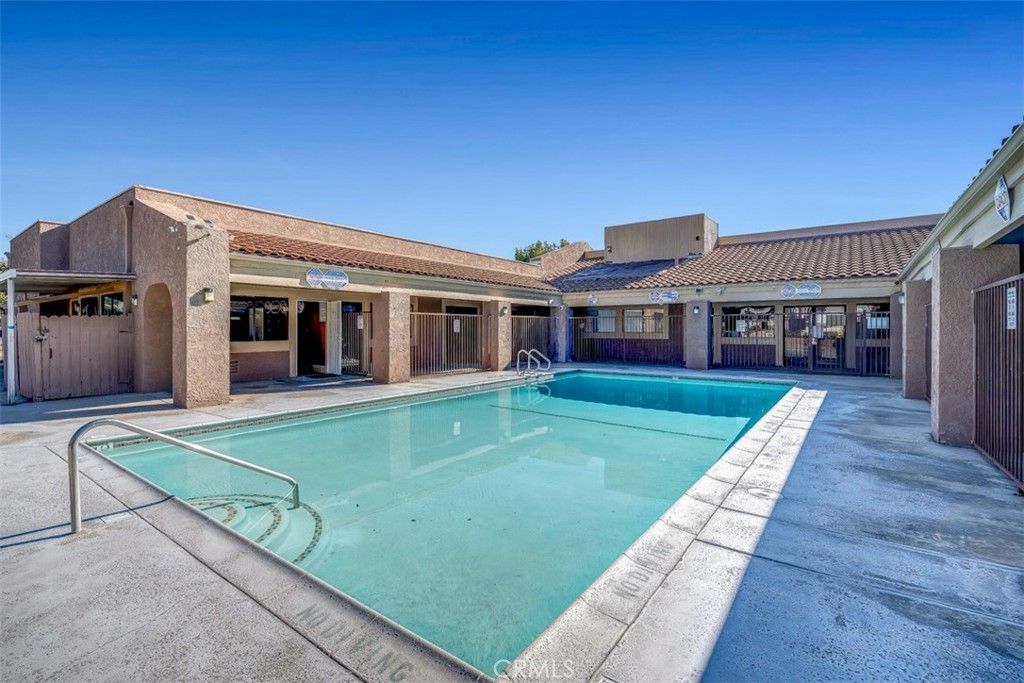 Image 39 of property listing at 929 E Foothill Boulevard 52, Upland, CA 91786