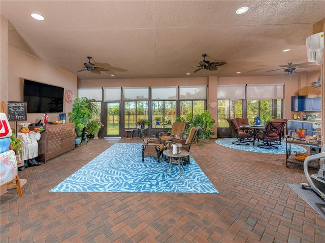 15303 VALENCIA DEL SOL STREET, Wimauma, FL 33598