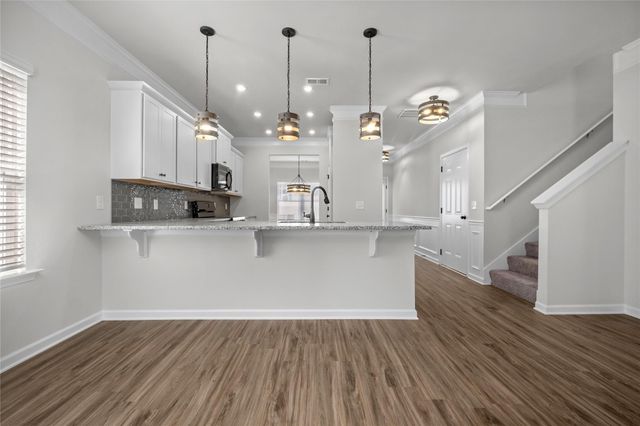 656 Blackberry Lane, La Marque, TX 77568