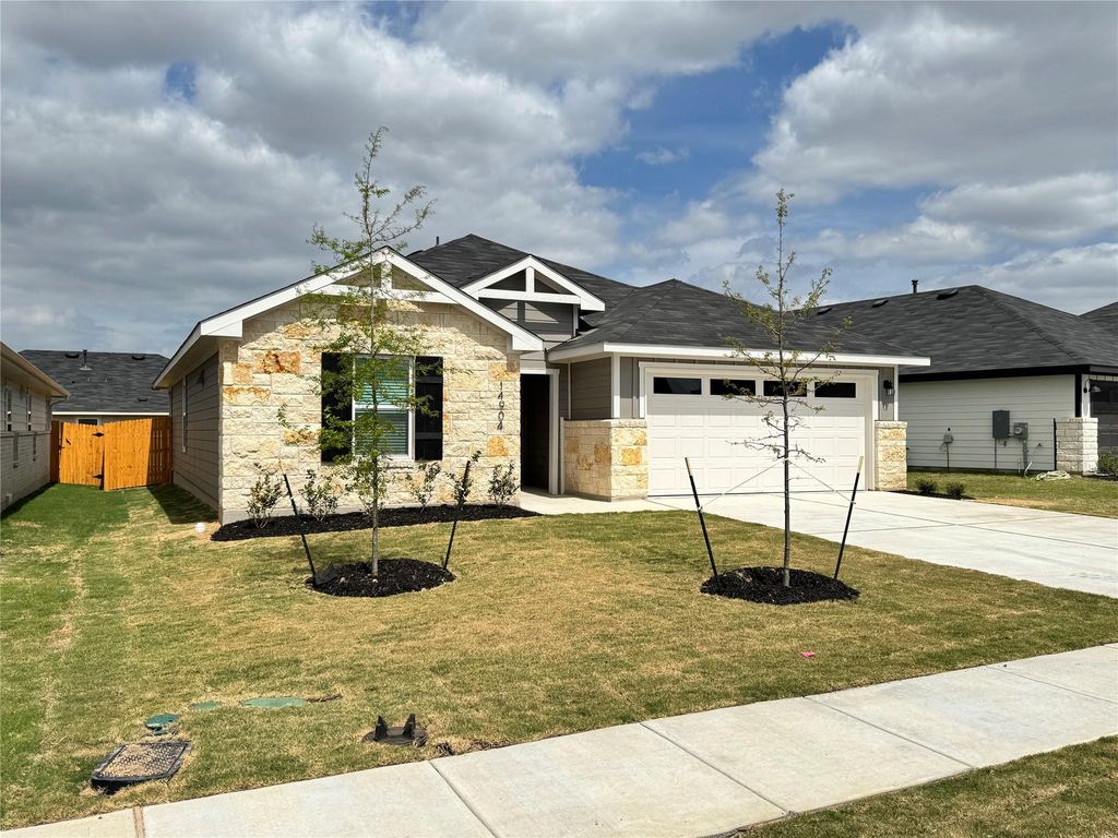 14904 Found Admiral LN, Manor, TX 78653