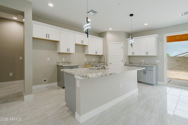 10346 W BRADSHAW Drive, Arizona City, AZ 85123