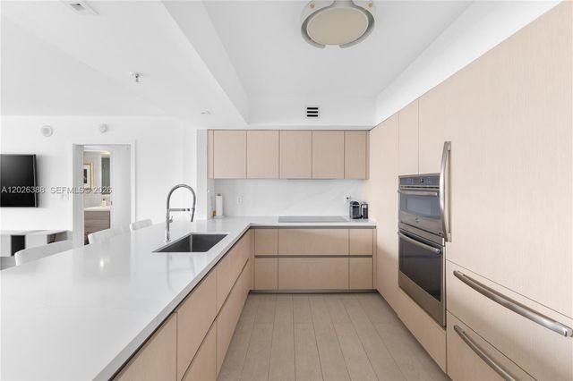 1800 Sunset Harbour 1612, Miami Beach, FL 33139