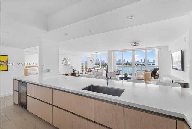 1800 Sunset Harbour 1612, Miami Beach, FL 33139