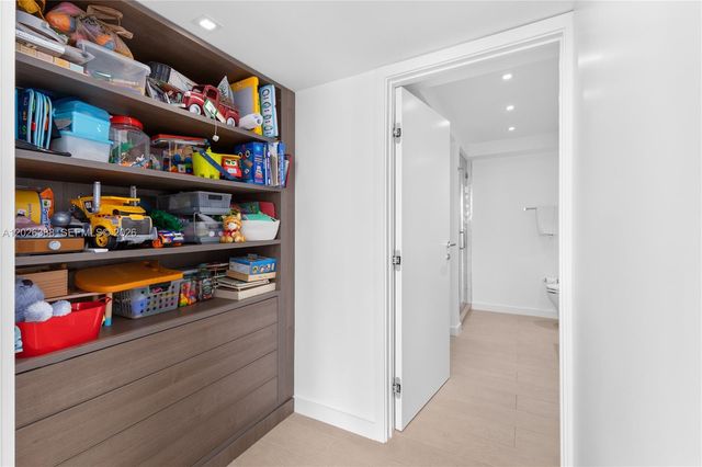 1800 Sunset Harbour 1612, Miami Beach, FL 33139