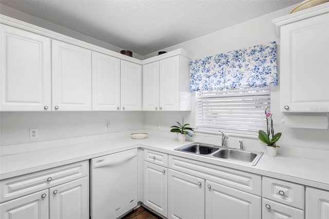 10320 BUMBLEBEE LANE, Leesburg, FL 34788