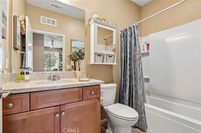 5562 Corte Portico, Hemet, CA 92545
