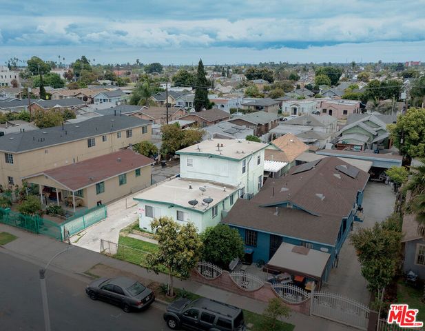 1166 E 64th Street, Los Angeles, CA 90001