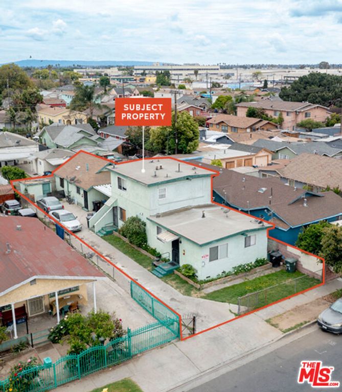 1166 E 64th Street, Los Angeles, CA 90001