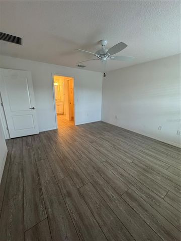 3915 WINE PALM WAY, The Villages, FL 32163