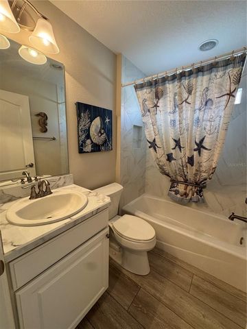 3915 WINE PALM WAY, The Villages, FL 32163