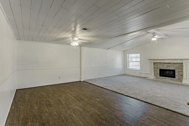 5821 Circular Drive, North Richland Hills, TX 76117