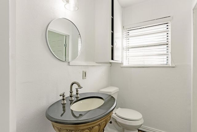 5821 Circular Drive, North Richland Hills, TX 76117