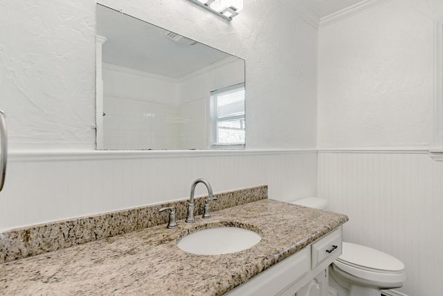 5821 Circular Drive, North Richland Hills, TX 76117