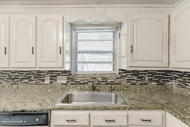 5821 Circular Drive, North Richland Hills, TX 76117