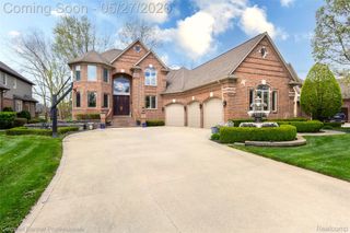 57177 Covington Drive, Washington Township, MI 48094