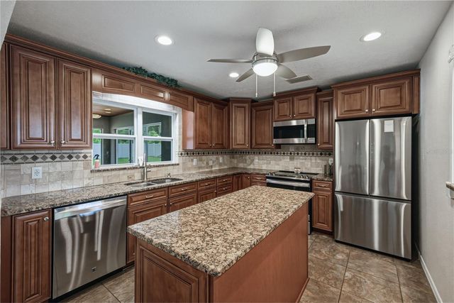 14320 13TH STREET, Dade City, FL 33523