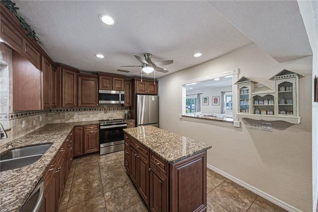 14320 13TH STREET, Dade City, FL 33523