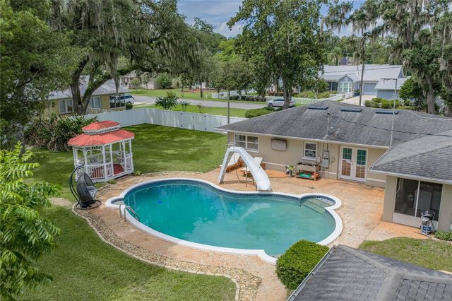 14320 13TH STREET, Dade City, FL 33523