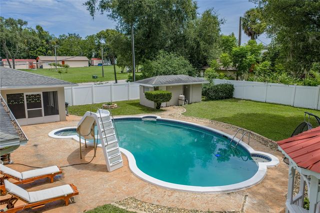 14320 13TH STREET, Dade City, FL 33523
