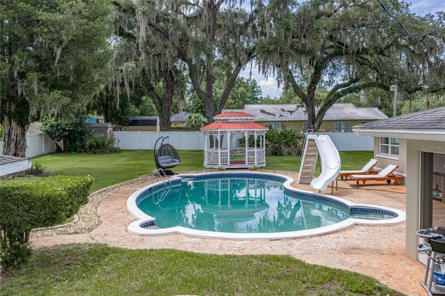 14320 13TH STREET, Dade City, FL 33523