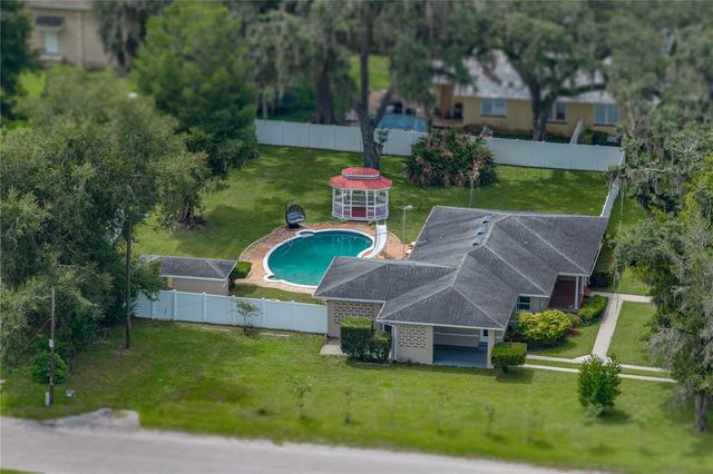 14320 13TH STREET, Dade City, FL 33523
