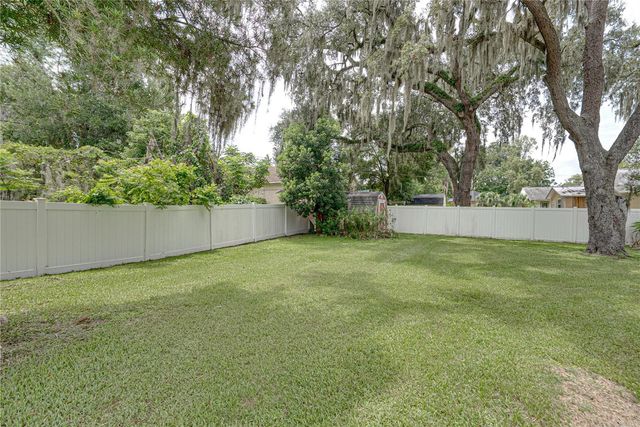 14320 13TH STREET, Dade City, FL 33523