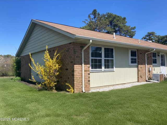 27D Cambridge Circle, Manchester, NJ 08759