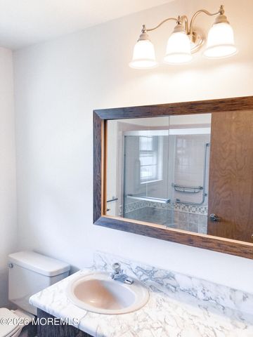 27D Cambridge Circle, Manchester, NJ 08759