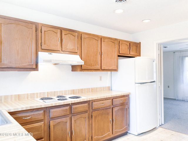 27D Cambridge Circle, Manchester, NJ 08759