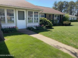 27D Cambridge Circle, Manchester, NJ 08759