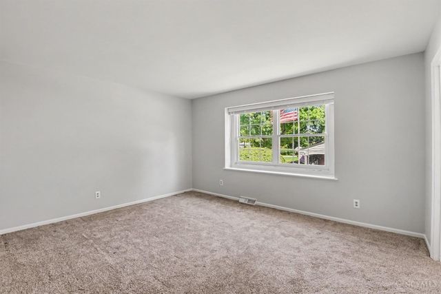 496 Sunaire Terrace, Delhi Twp, OH 45238