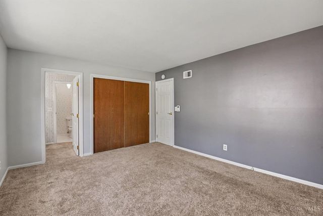 496 Sunaire Terrace, Delhi Twp, OH 45238