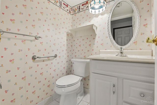 496 Sunaire Terrace, Delhi Twp, OH 45238