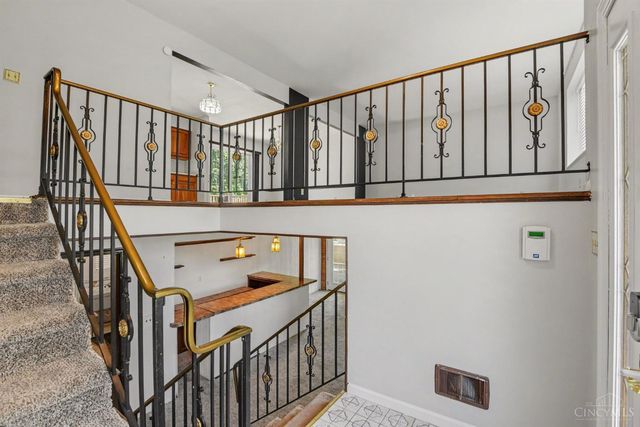 496 Sunaire Terrace, Delhi Twp, OH 45238