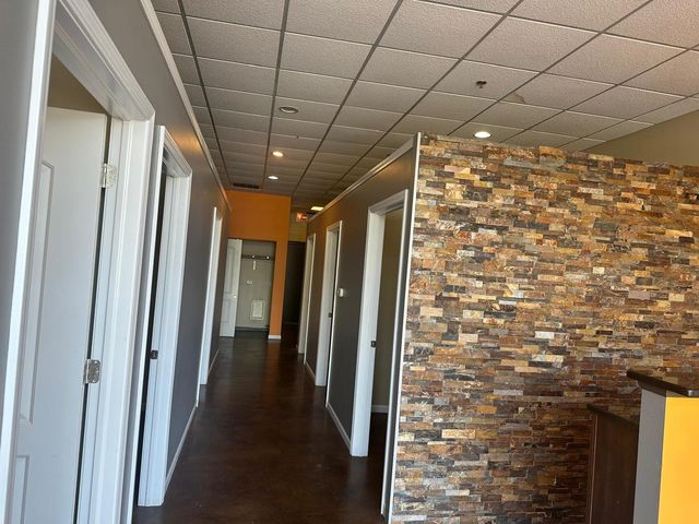 6006 S CASS Avenue A, Westmont, IL 60559