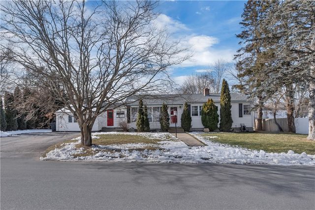 30 S Bennett Drive, Johnston, RI 02919